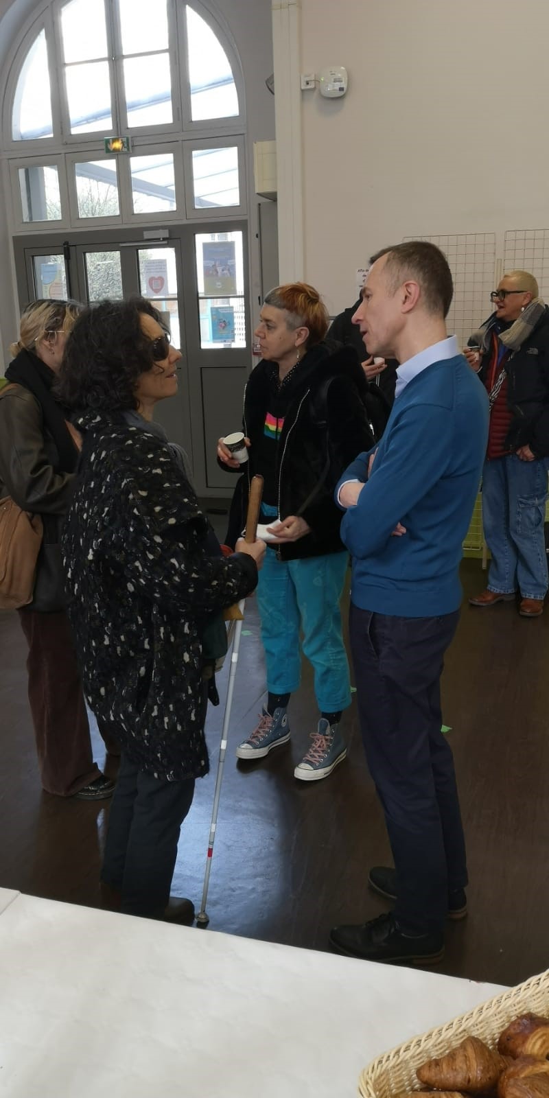 Photo : Véronique Hubert, co-référente établissement «  lutte LGBTphobies » de la cité scolaire Voltaire ( 11è), Jean-Luc Kharitonoff référent « lutte LGBTphobies » du collège Gambetta ( 20è) et Aurélie Surrateau, IA-IPR de philosophie et membre du comité exécutif de l’Observatoire de prévention et de lutte contre les LGBTphobies » du rectorat de l’académie de Paris.
