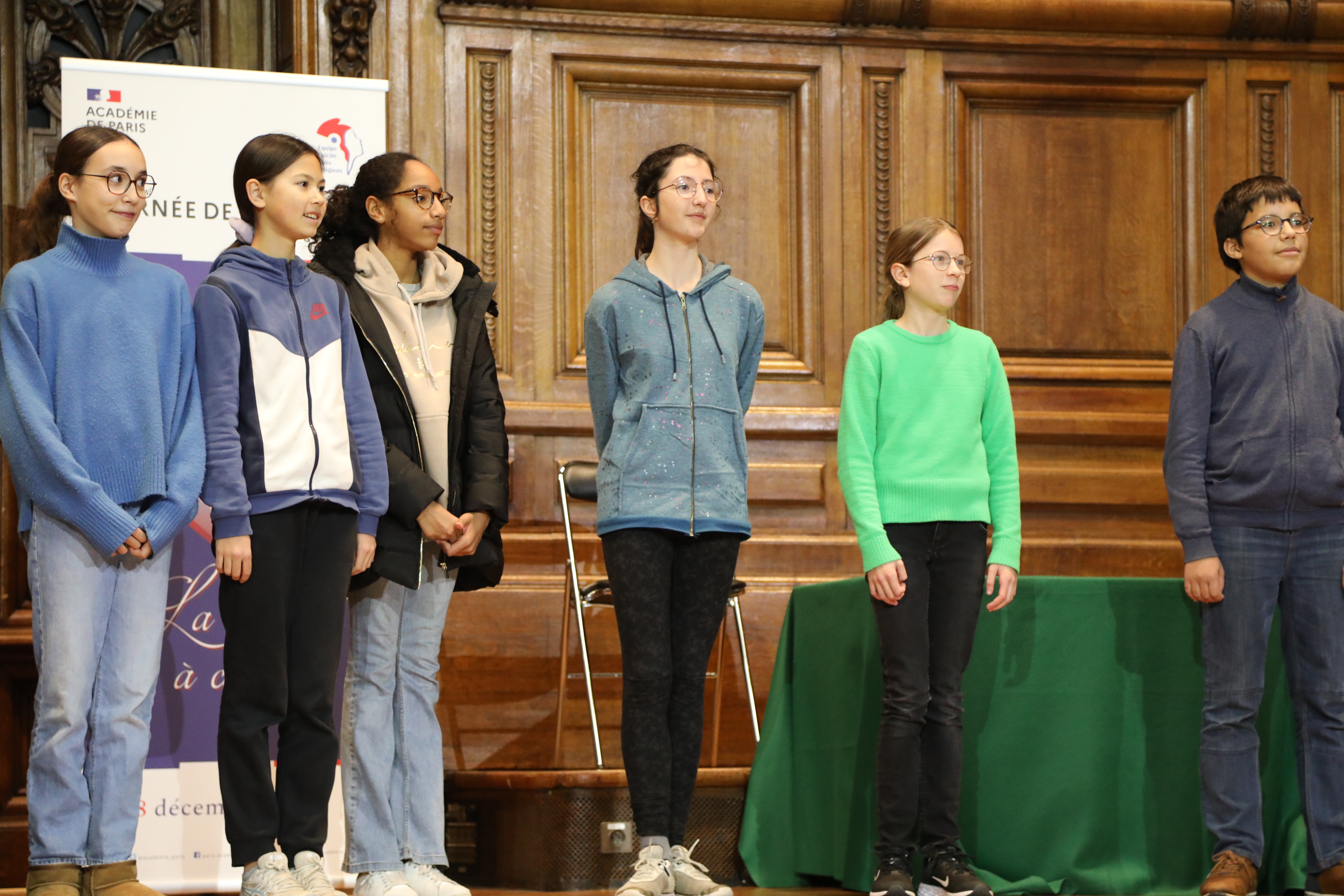 Elèves du collège La Fontaine à la fête de la laïcité 2023