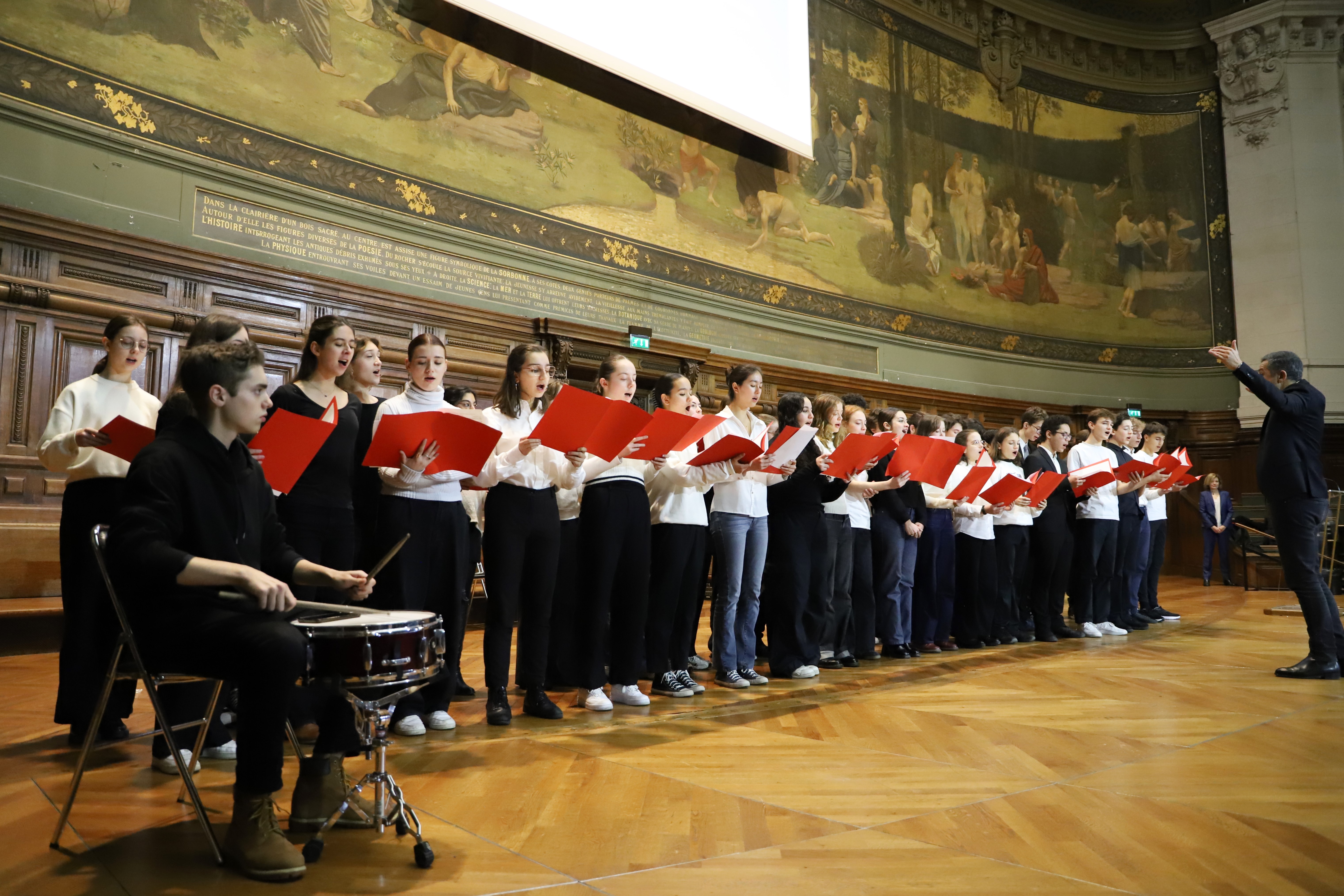 Elèves de la chorale du lycée La Fontaine à la fête de la laïcité 2023