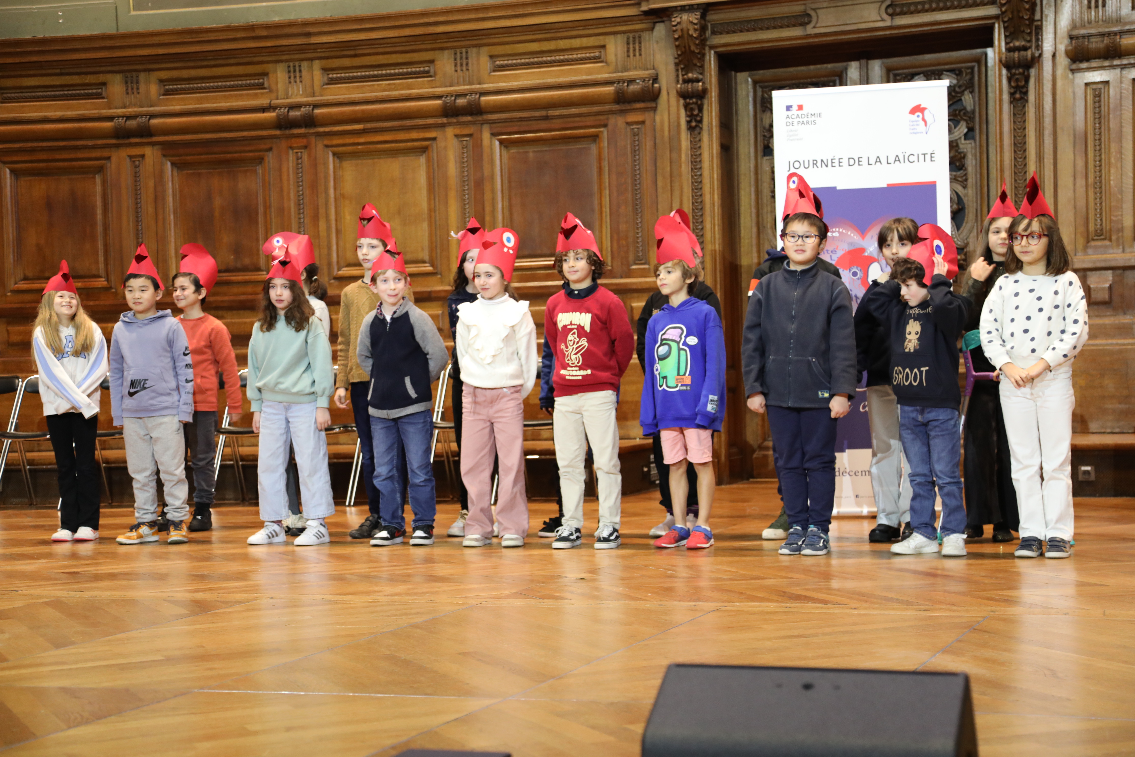 Elèves de CE2 de l'école Belzunce à la fête de la laïcité 2023