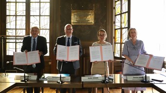 Les trois recteurs de la région académique Île-de-France se sont réunis pour signer une convention pour réaffirmer leur ambition commune en terme d'inclusion scolaire des enfants en situation de handicap. 